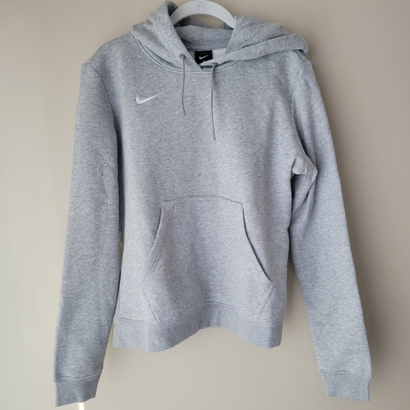 Nike Club Fleece Hooded Sweatshirt NWOT Size Medium Gray - Picture 2 of 6